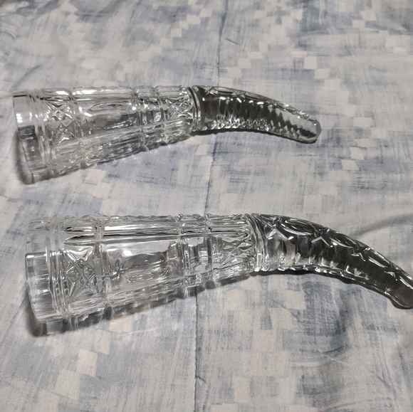 2 Identical Vintage Russian Horn Crystal Wine Glasses - Picture 1 of 6